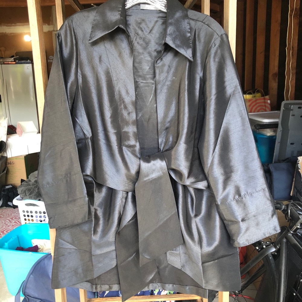 Neiman Marcus Black/Gray blouse